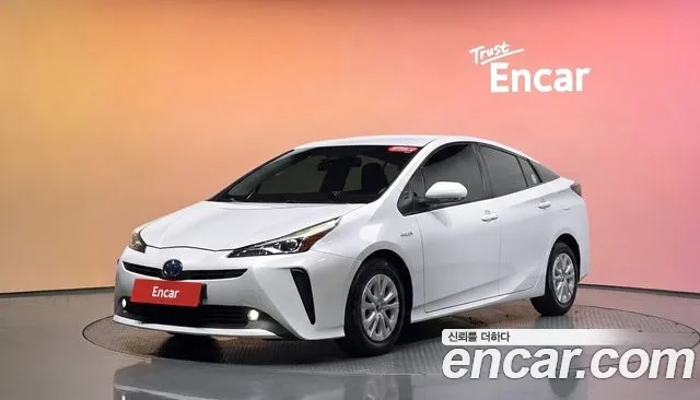 Toyota Prius 2021, 93 537 км — фото