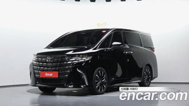 Toyota Alphard 2025, 38 907 км — фото