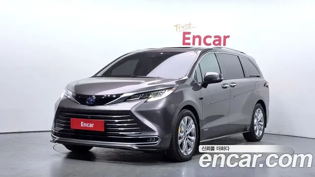 Toyota Sienna 2021, 39 526 км — фото