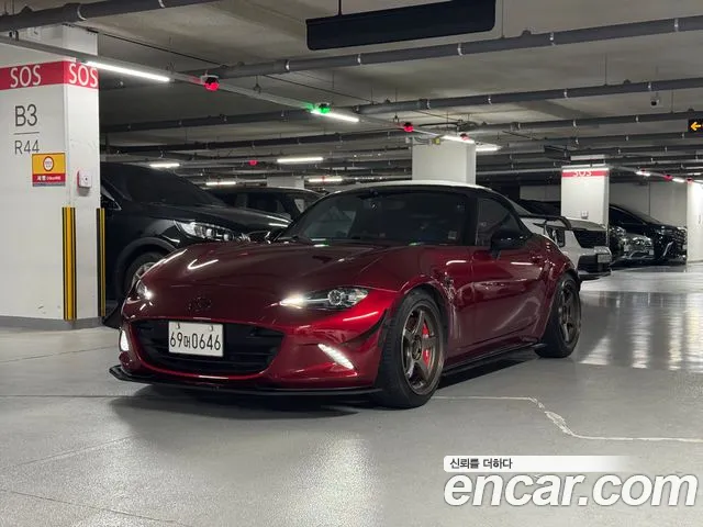 Mazda MX-5 Miata 2021, 35 000 км — фото