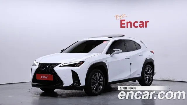 Lexus UX 2022, 27 198 км — фото