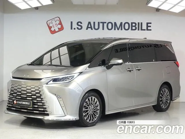 Lexus LM 2024, 8 200 км — фото