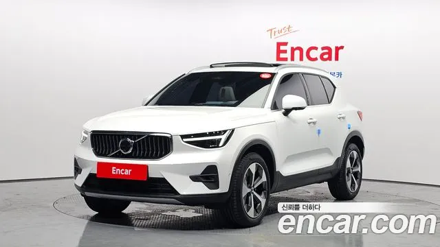 Volvo XC40 2025, 20 294 км — фото