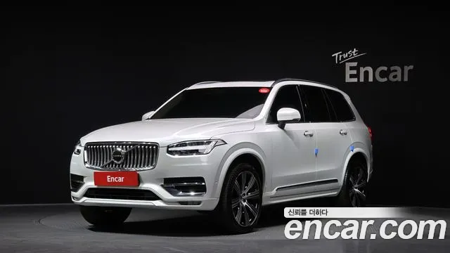 Volvo XC90 2022, 109 819 км — фото