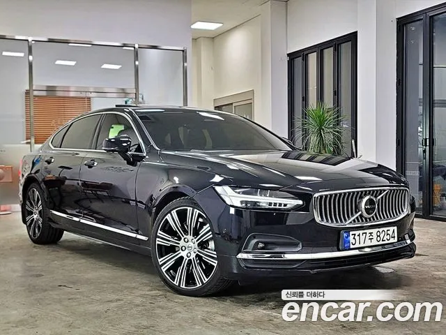 Volvo S90 2023, 43 000 км — фото