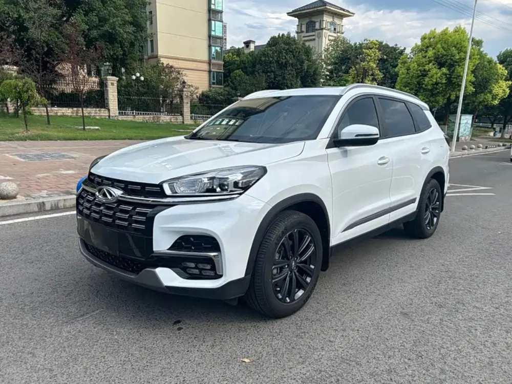 Chery Tiggo 8 2023, 14 000 км — фото