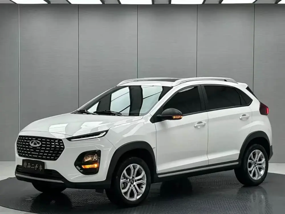 Chery Tiggo 3x 2022, 39 000 км — фото