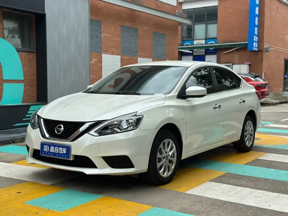 Nissan Sylphy 2025, 12 000 км — фото