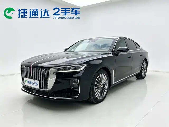 Hongqi H9 2022, 8 000 км — фото