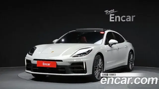 Porsche Panamera 2025
