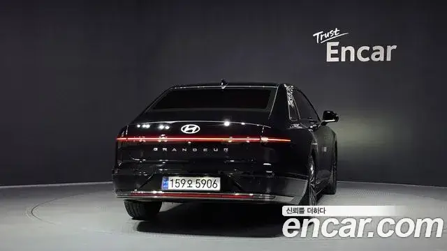 Hyundai Grandeur 2023 — фото 4