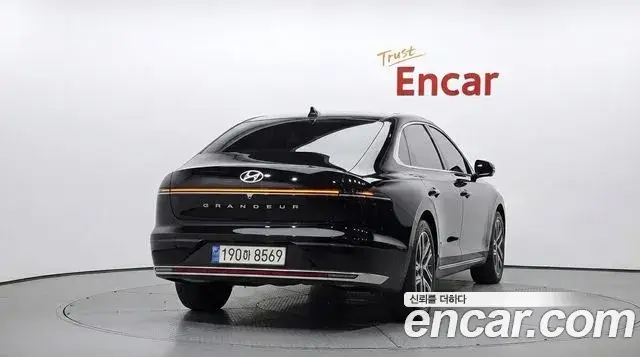Hyundai Grandeur 2023 — фото 4