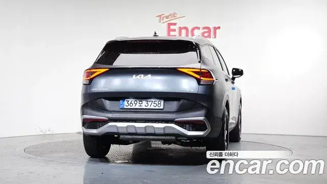 Kia Sportage 2022 — фото 4