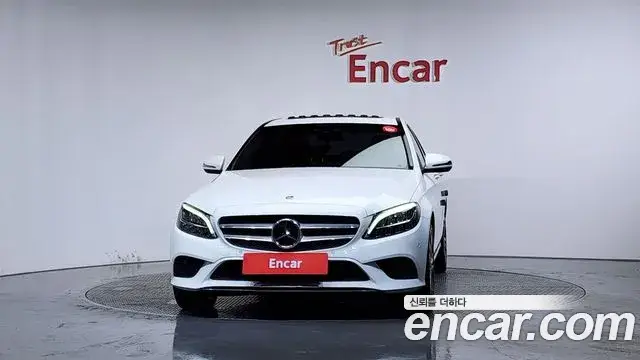 Mercedes-Benz C-Class 2021 — фото 3