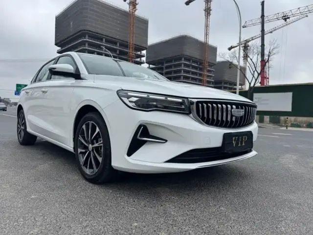 Geely Emgrand 2022 — фото 4