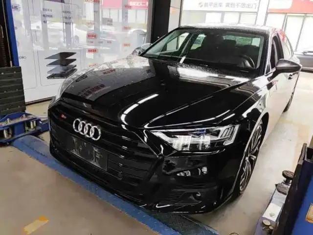 Audi S8 2021