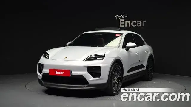 Porsche Macan 2025