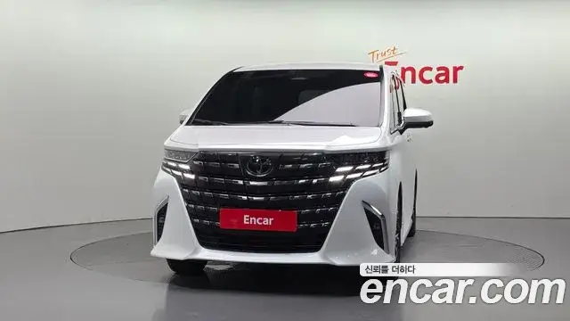 Toyota Alphard 2025 — фото 3