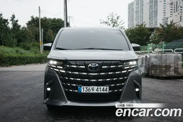 Toyota Alphard 2025 — фото 3
