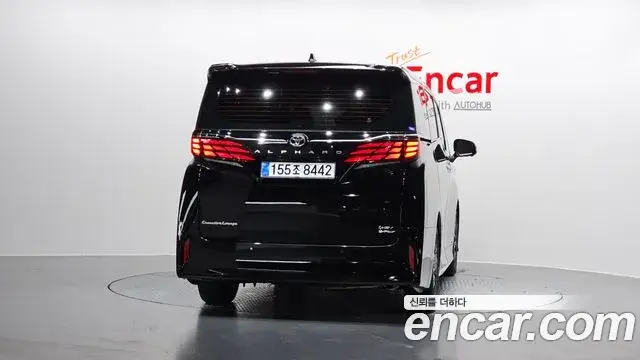 Toyota Alphard 2025 — фото 4