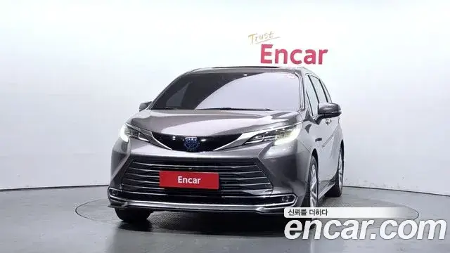 Toyota Sienna 2021 — фото 3