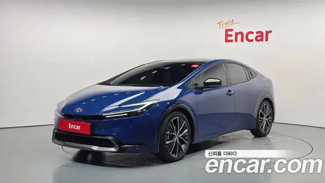 Toyota Prius 2024 — фото 2