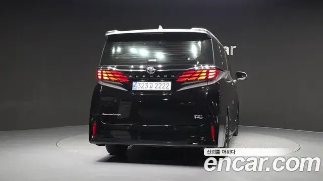 Toyota Alphard 2025 — фото 4