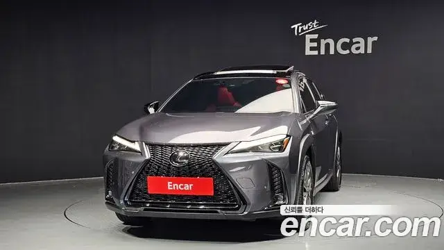 Lexus UX 2023 — фото 3