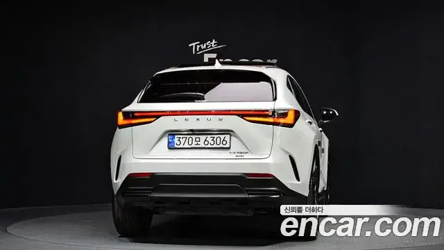 Lexus NX 2024 — фото 4