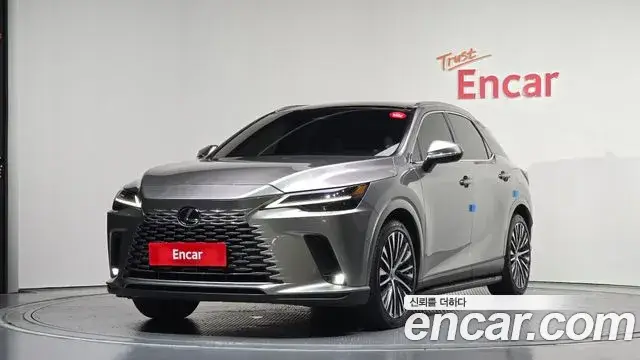 Lexus RX 2024