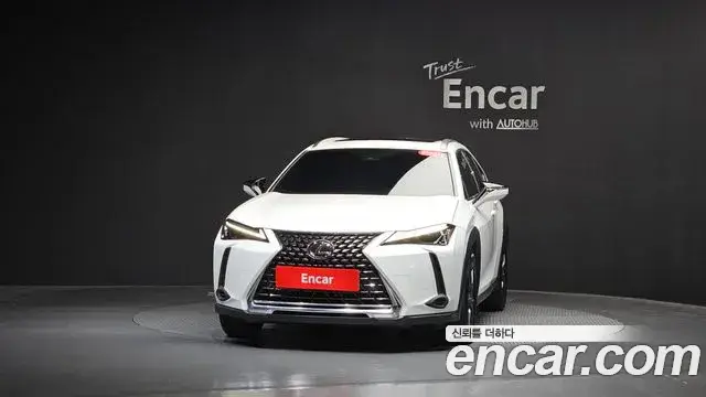 Lexus UX 2023 — фото 3