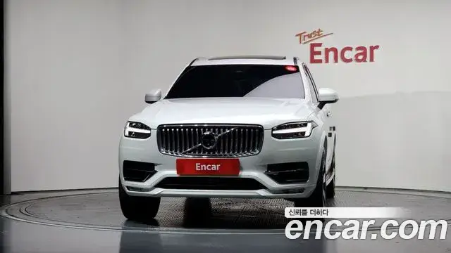 Volvo XC90 2023 — фото 3
