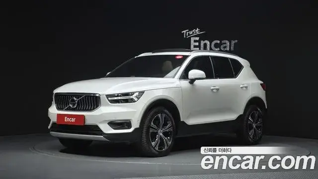 Volvo XC40 2022