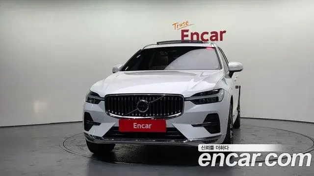 Volvo XC60 2022 — фото 3