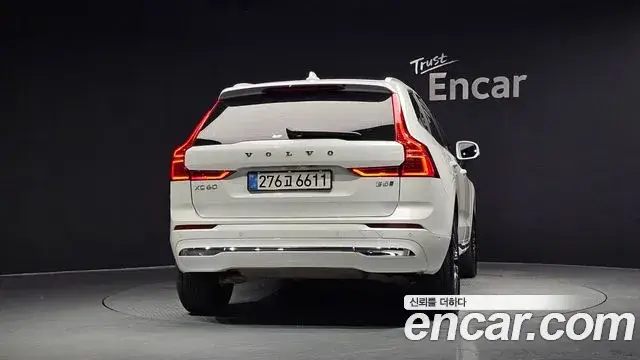 Volvo XC60 2021 — фото 4