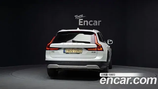 Volvo V90 2021 — фото 4