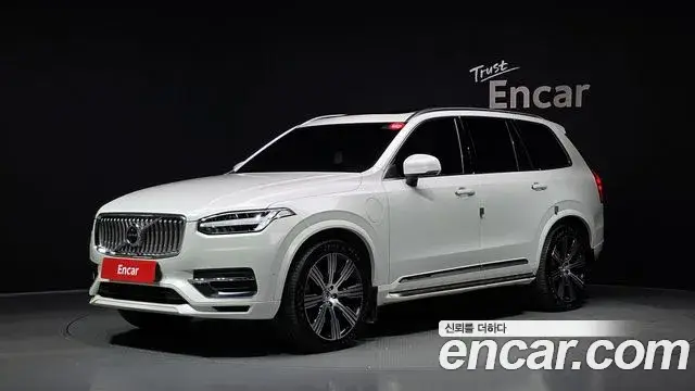 Volvo XC90 2022 — фото 2