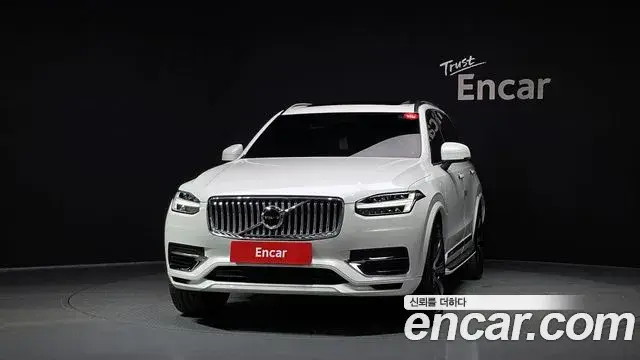 Volvo XC90 2022 — фото 3
