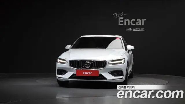 Volvo S60 2021 — фото 3