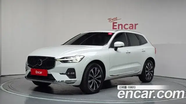 Volvo XC60 2023 — фото 2
