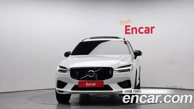 Volvo XC60 2021 — фото 3