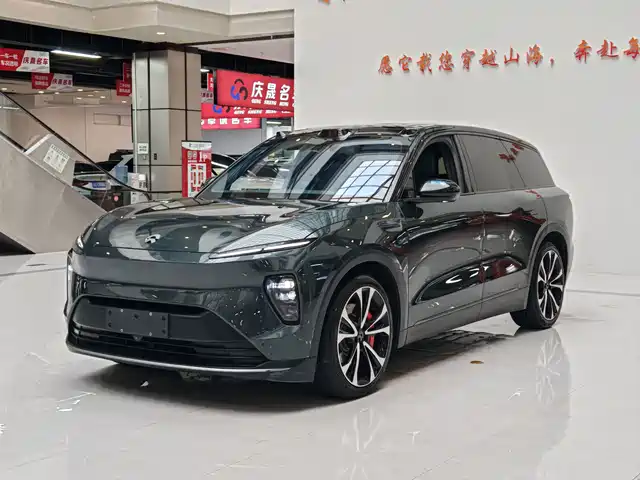 NIO ES8 2023