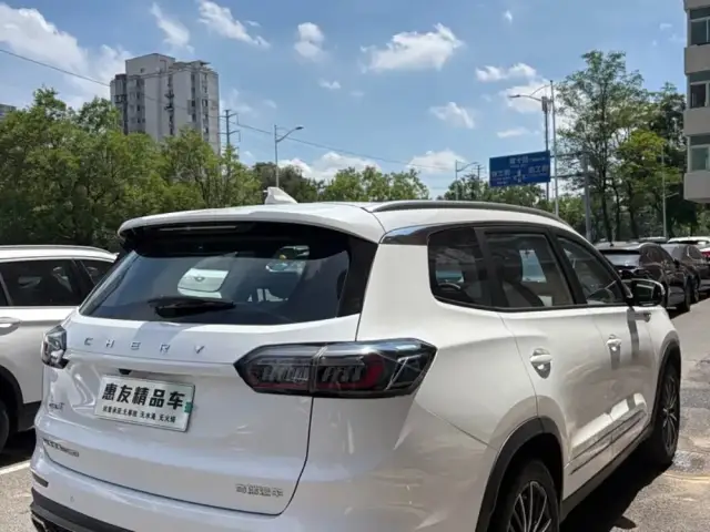 Chery Tiggo 8 2023 — фото 4