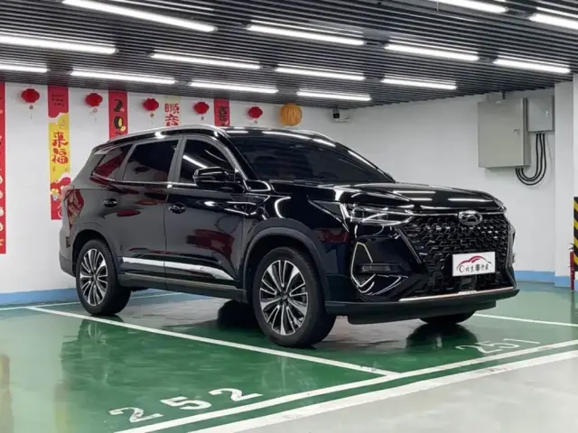 Chery Tiggo 8 2023 — фото 3