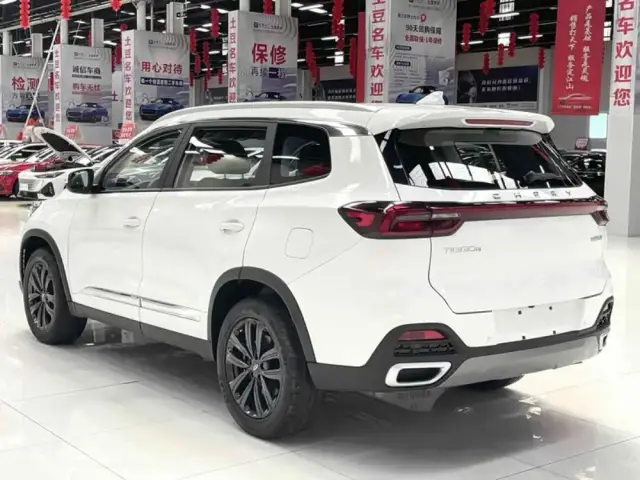 Chery Tiggo 8 2024 — фото 4
