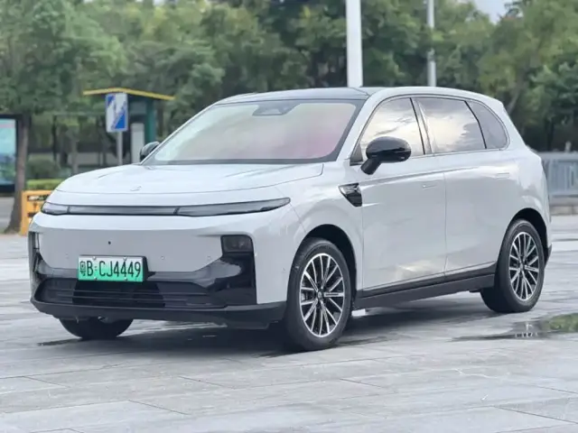 Leapmotor B10 2025