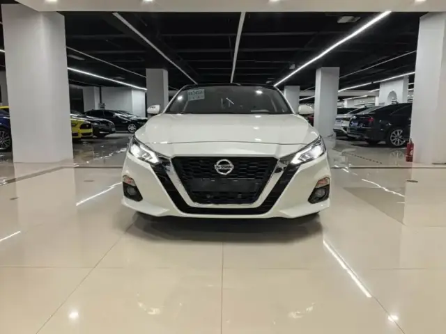 Nissan Teana 2023