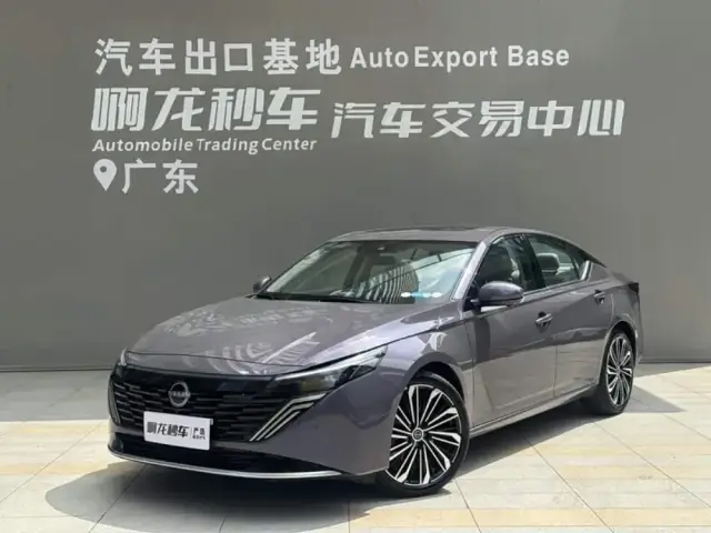 Nissan Teana 2025