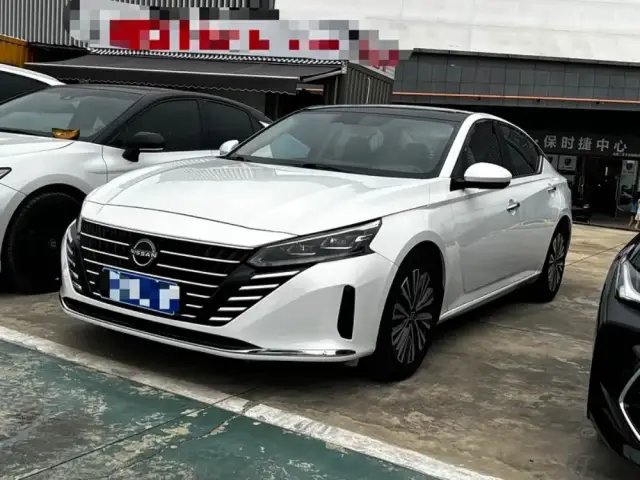 Nissan Teana 2024