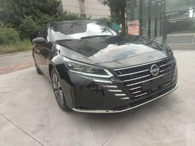 Nissan Teana 2024